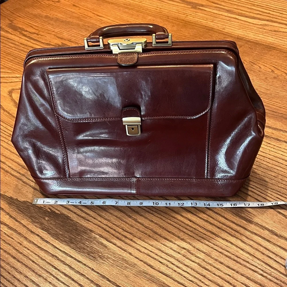 Men's Leather Briefcase Bag in Burgundy